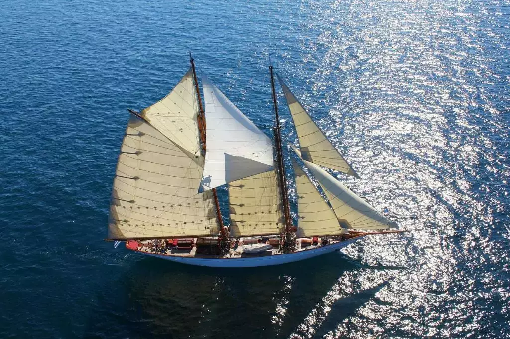 Aello by Max Oertz - Special Offer for a private Motor Sailer Charter in Sifnos with a crew