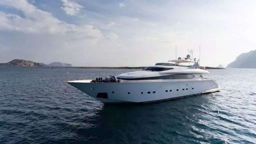 Amaya by Maiora - Special Offer for a private Motor Yacht Charter in La Spezia with a crew