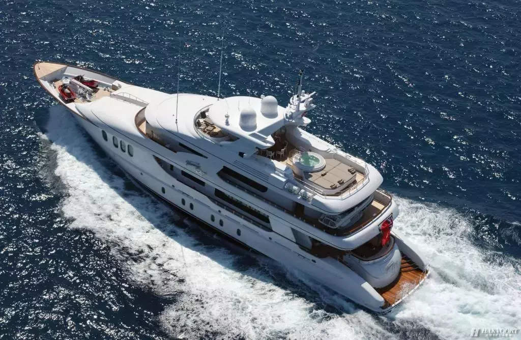 Amica Mea by Hakvoort - Top rates for a Charter of a private Superyacht in Guadeloupe