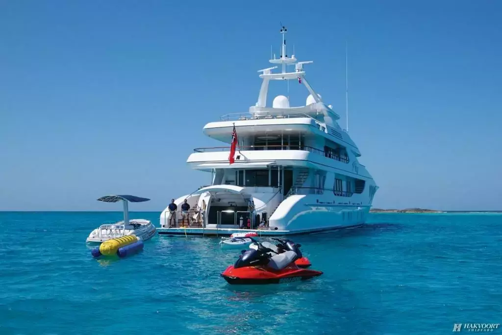 Amica Mea by Hakvoort - Top rates for a Charter of a private Superyacht in St Lucia