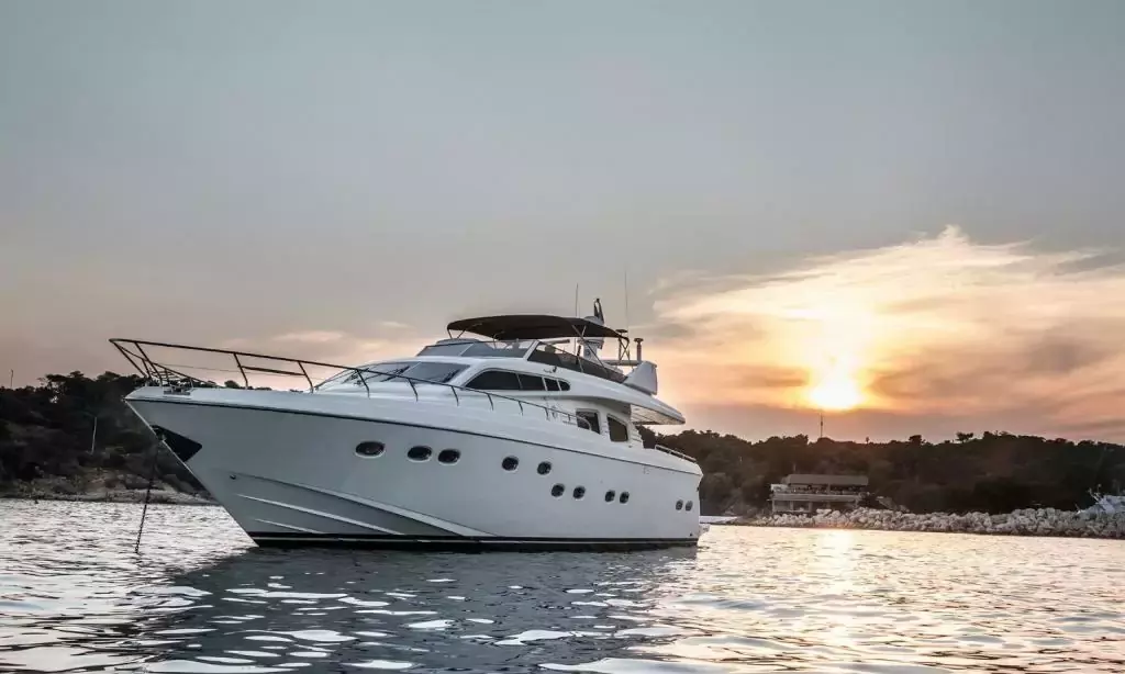 Amoraki by Posillipo - Special Offer for a private Motor Yacht Charter in Larnaca with a crew