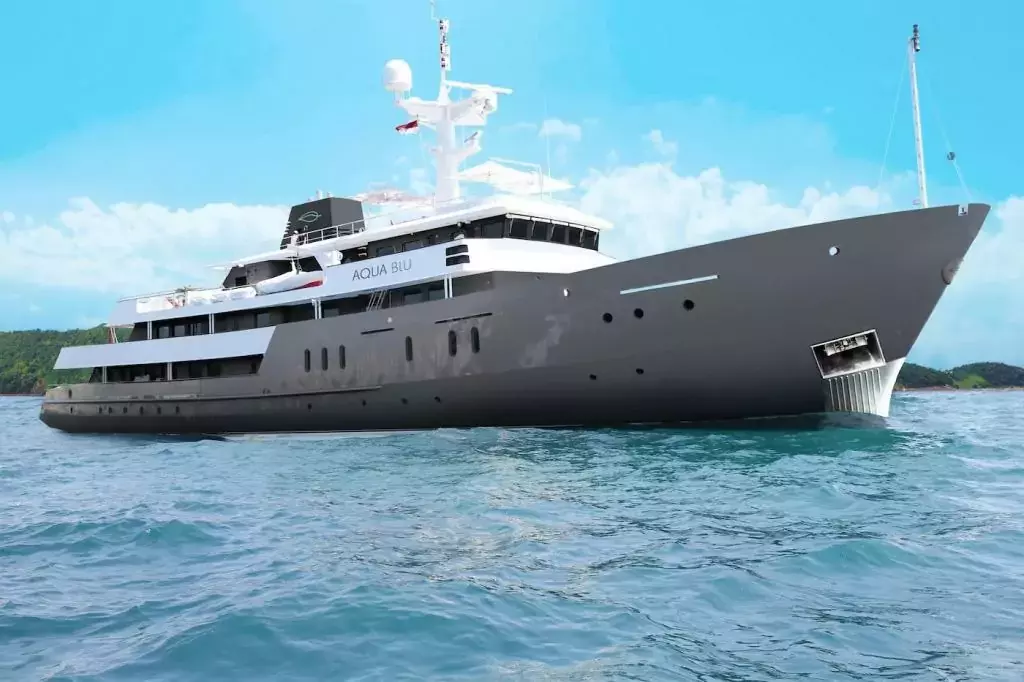 Aqua Blu by Brooke Marine - Special Offer for a private Superyacht Charter in Cebu with a crew