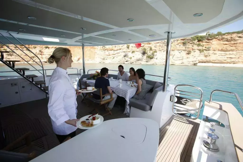 Aqua Libra by Sunseeker - Special Offer for a private Superyacht Charter in Mykonos with a crew