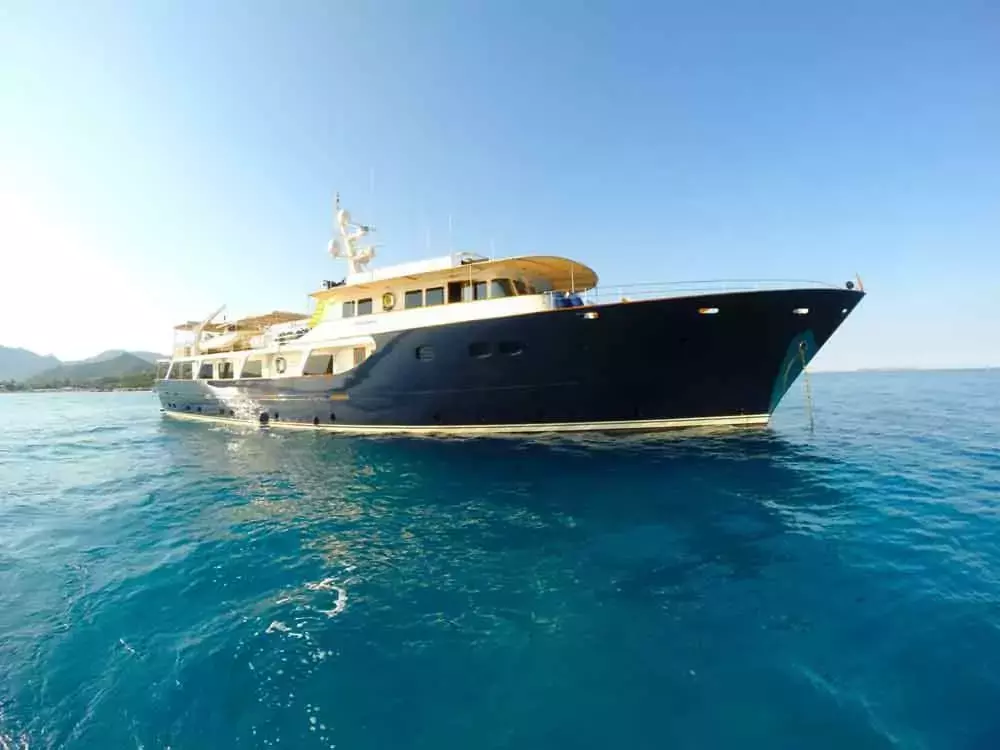 Arionas by Clelands Shipbuilding - Top rates for a Rental of a private Superyacht in Italy