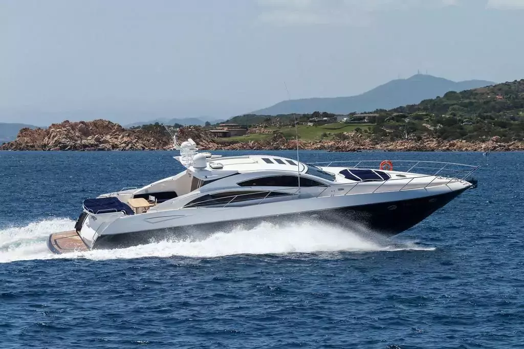 Aspire of London by Sunseeker - Special Offer for a private Motor Yacht Charter in Naples with a crew