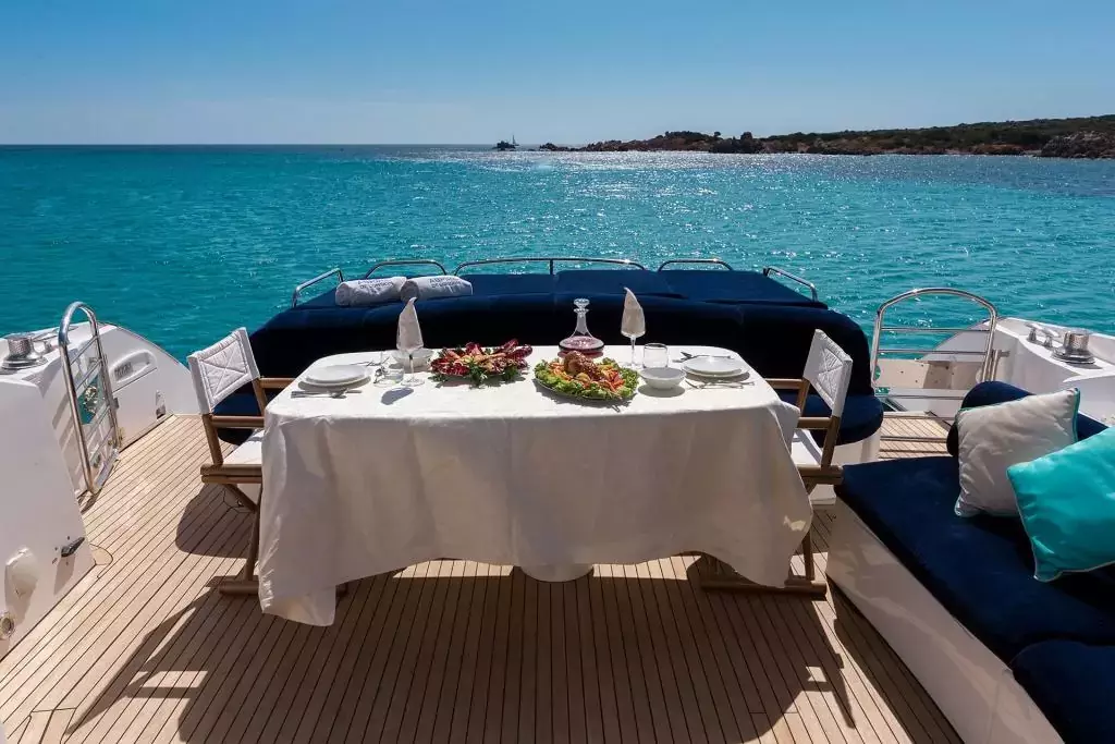 Aspire of London by Sunseeker - Special Offer for a private Motor Yacht Charter in Naples with a crew