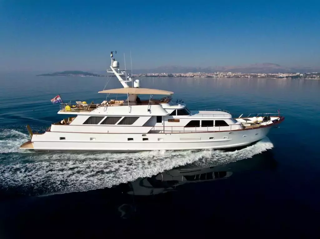 Auriane by Broward - Special Offer for a private Motor Yacht Charter in Hvar with a crew