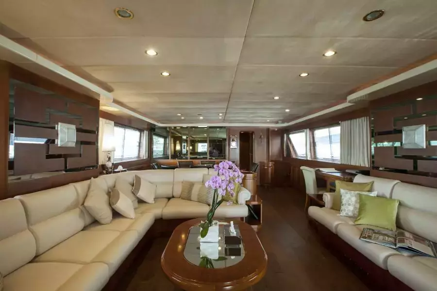 Avella by Azimut - Special Offer for a private Motor Yacht Charter in Cap DAil with a crew