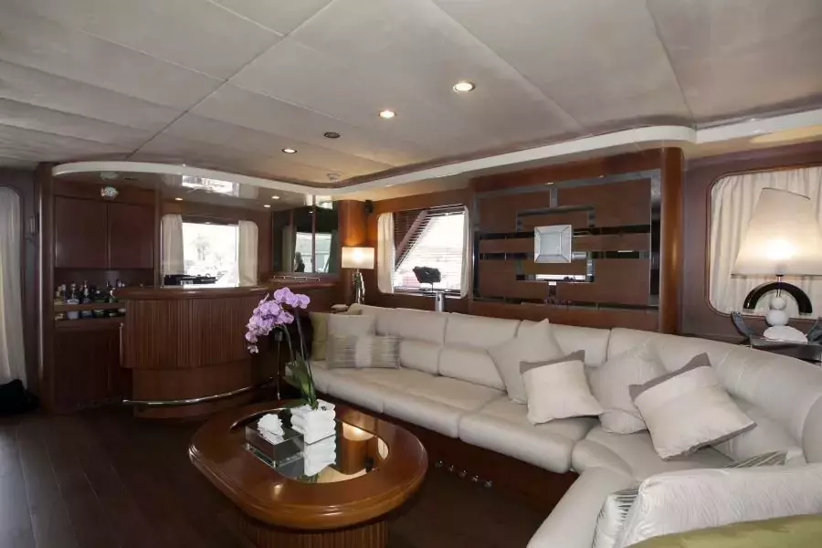 Avella by Azimut - Special Offer for a private Motor Yacht Charter in Cap DAil with a crew