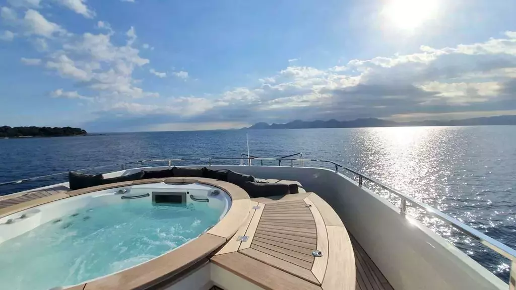 Awol by Sanlorenzo - Special Offer for a private Superyacht Rental in Sardinia with a crew
