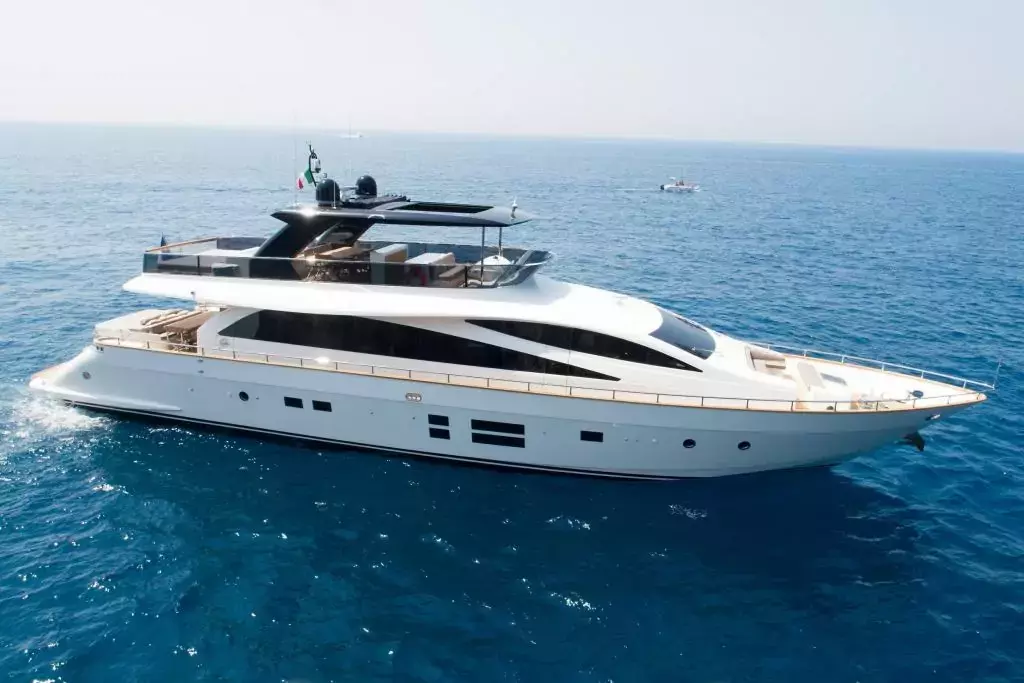Baccarat by Amer - Special Offer for a private Motor Yacht Charter in Antibes with a crew