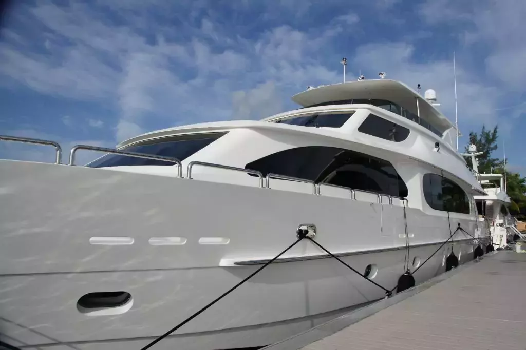 Carbon Copy by Hargrave - Top rates for a Charter of a private Motor Yacht in Bonaire