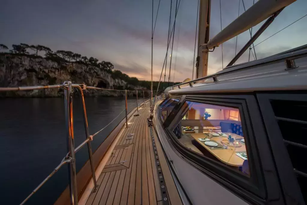 Dama de Noche by Oyster Yachts - Top rates for a Charter of a private Motor Sailer in St Barths