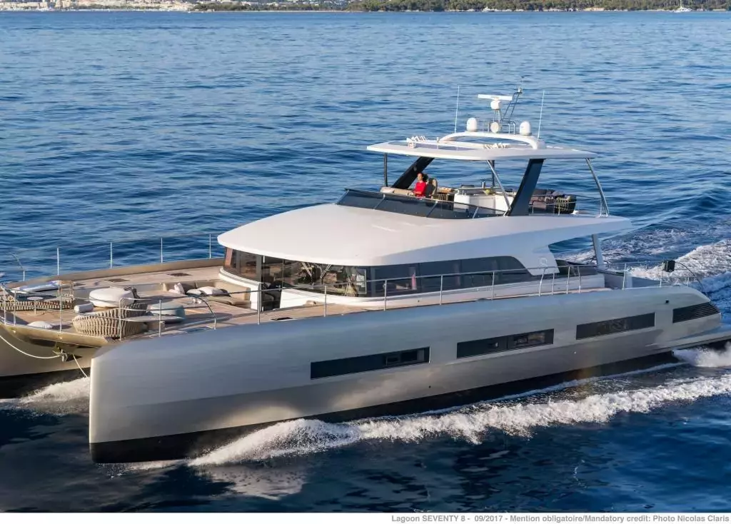 Double Seven by Lagoon - Top rates for a Charter of a private Luxury Catamaran in Italy