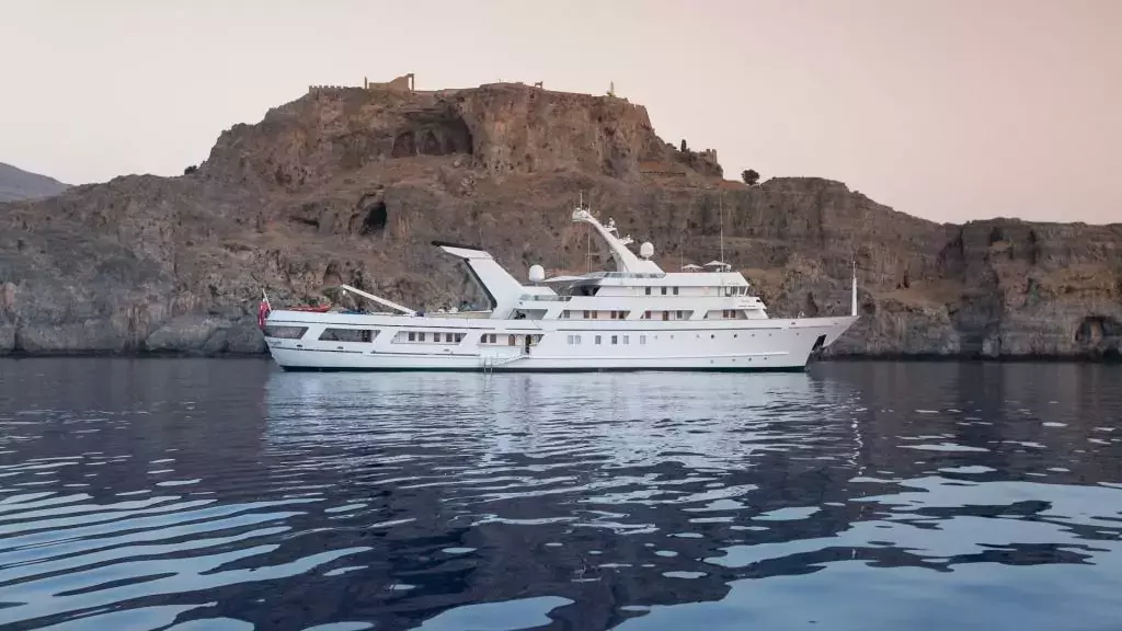 Esmeralda by Codecasa - Special Offer for a private Superyacht Charter in Tribunj with a crew