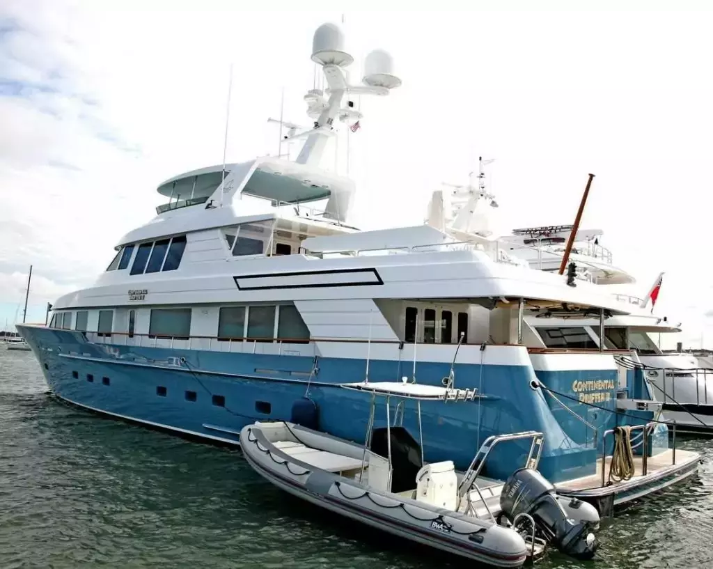 Fore Aces by Delta Marine - Special Offer for a private Superyacht Charter in Oranjestad with a crew