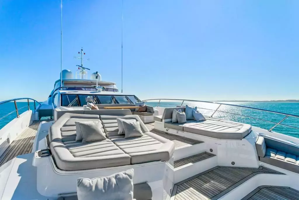 Fratelli by Sunseeker - Top rates for a Charter of a private Motor Yacht in French Polynesia