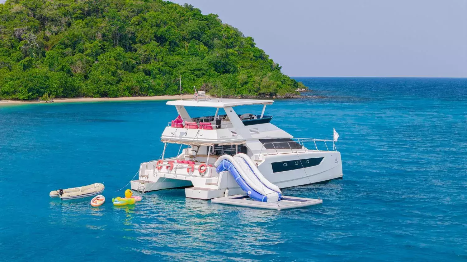 Heliotrope by Bakri Cono - Special Offer for a private Power Catamaran Rental in Pattaya with a crew