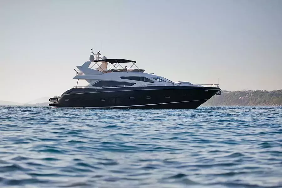 Imai by Sunseeker - Special Offer for a private Motor Yacht Charter in Crete with a crew