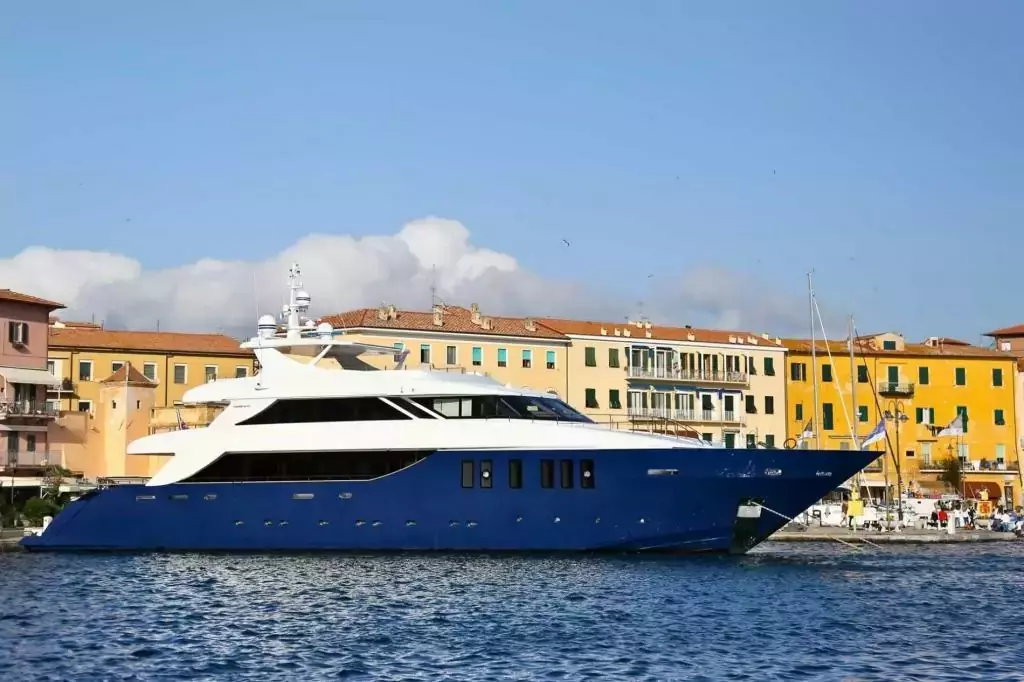 Ipanemas by Tecnomar - Special Offer for a private Superyacht Rental in Zakynthos with a crew