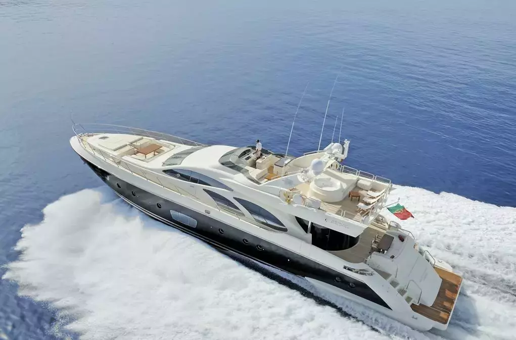 Leonardo by Azimut - Special Offer for a private Motor Yacht Charter in Corsica with a crew