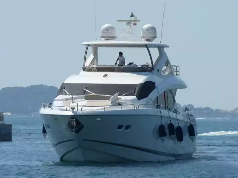 Li-Jor by Sunseeker - Special Offer for a private Motor Yacht Charter in Cannes with a crew