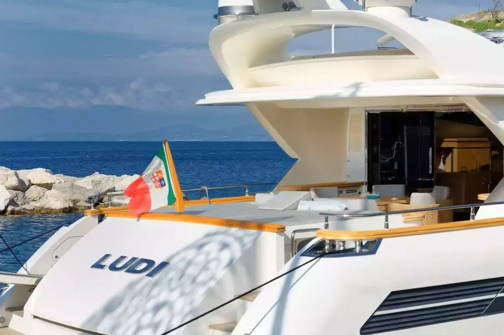 Ludi by Cerri Cantieri Navali - Special Offer for a private Motor Yacht Charter in Amalfi Coast with a crew