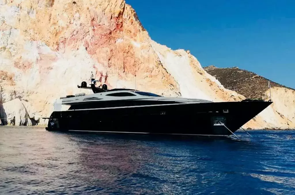Mado by Horizon - Top rates for a Charter of a private Superyacht in Greece