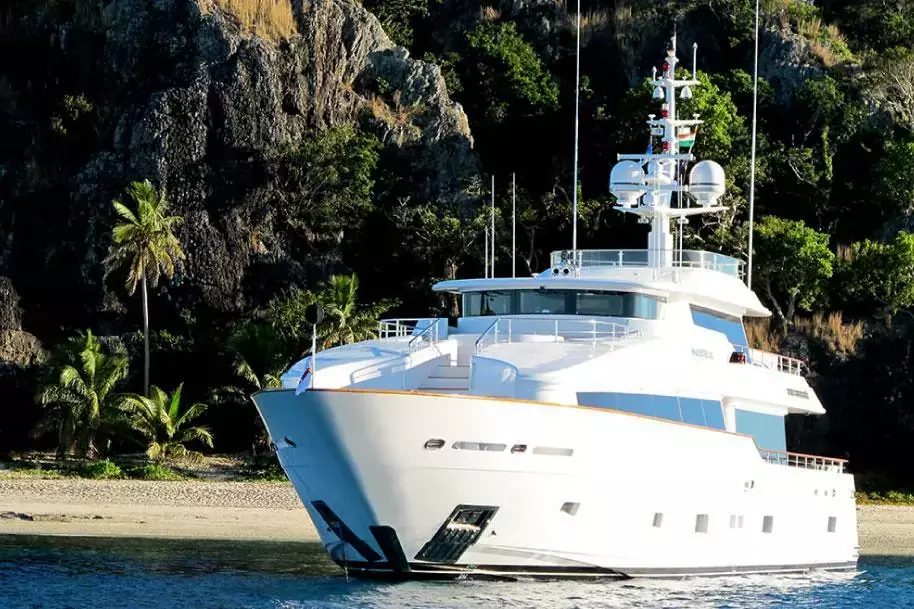 Masteka 2 by Kha Shing - Special Offer for a private Superyacht Rental in Viseisei with a crew