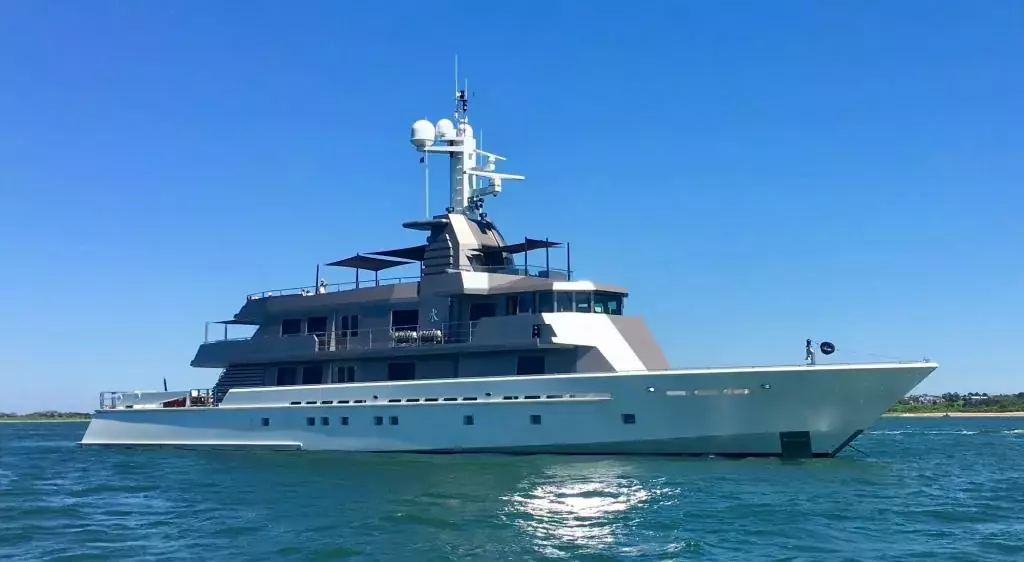 Mizu by Oceanfast - Special Offer for a private Superyacht Charter in St Georges with a crew