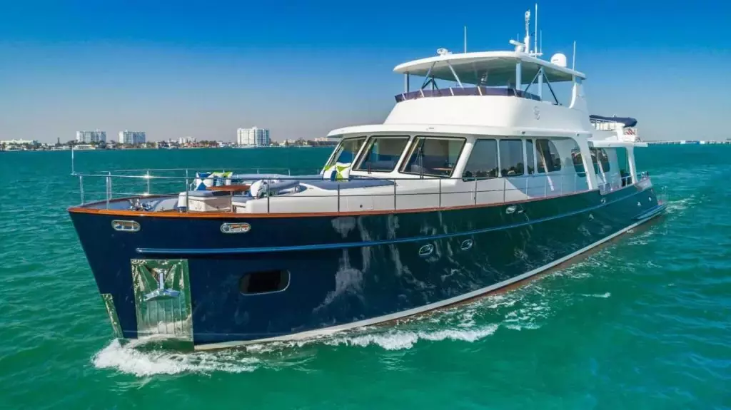 Moni by Vicem Yachts - Top rates for a Charter of a private Motor Yacht in Grenadines