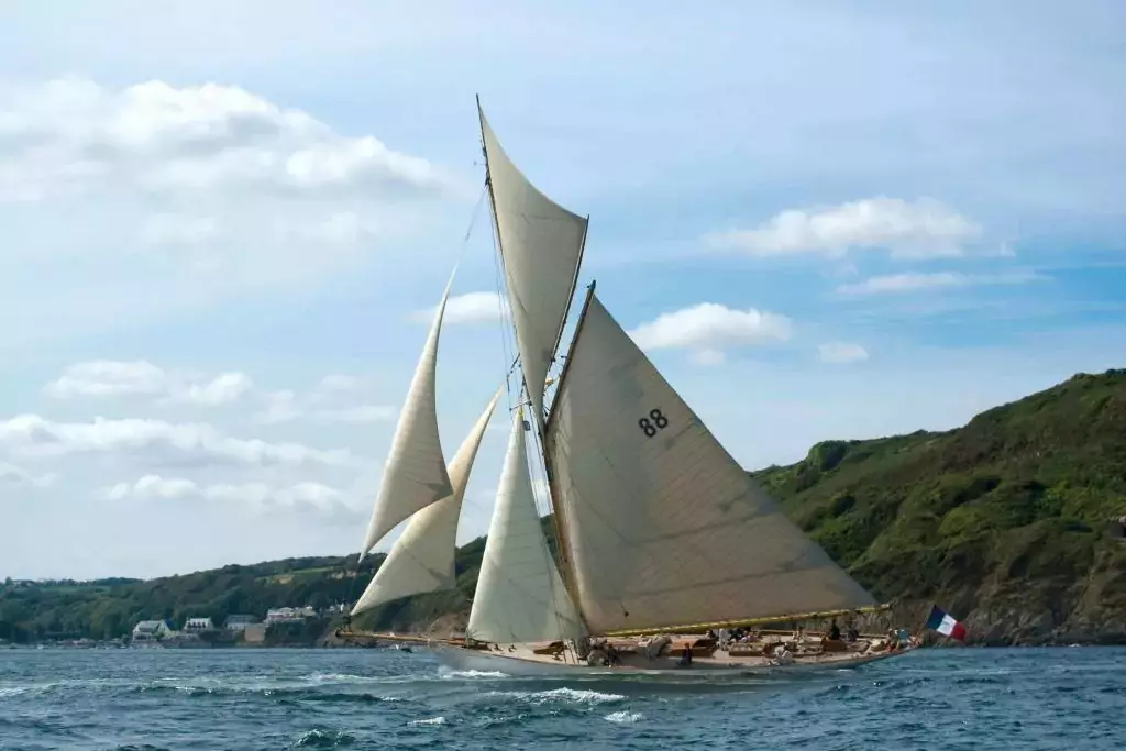 Moonbeam IV by William Fife & Sons - Special Offer for a private Motor Sailer Rental in Cannes with a crew
