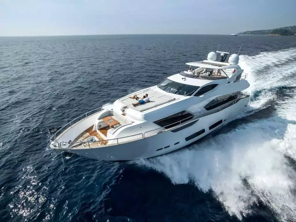 Nitsa by Sunseeker - Special Offer for a private Motor Yacht Charter in Gustavia with a crew