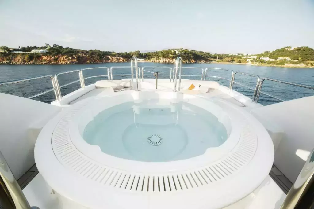 Oasis by ISA - Special Offer for a private Superyacht Rental in Mallorca with a crew