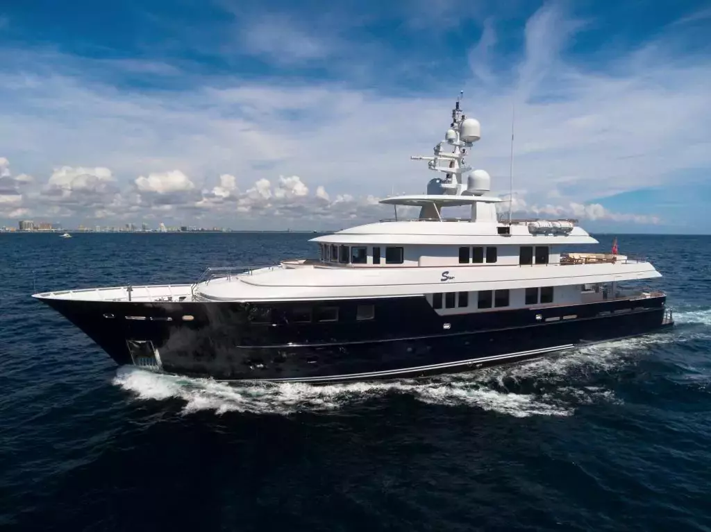 Ocean's Seven by Kingship - Special Offer for a private Superyacht Rental in Corsica with a crew