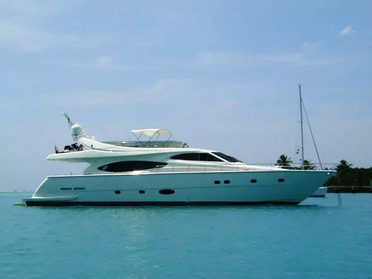 Pampero by Ferretti - Special Offer for a private Motor Yacht Charter in Tuscany with a crew