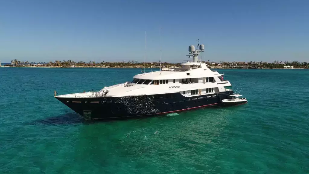 Picnic by Feadship - Special Offer for a private Superyacht Charter in Antigua with a crew