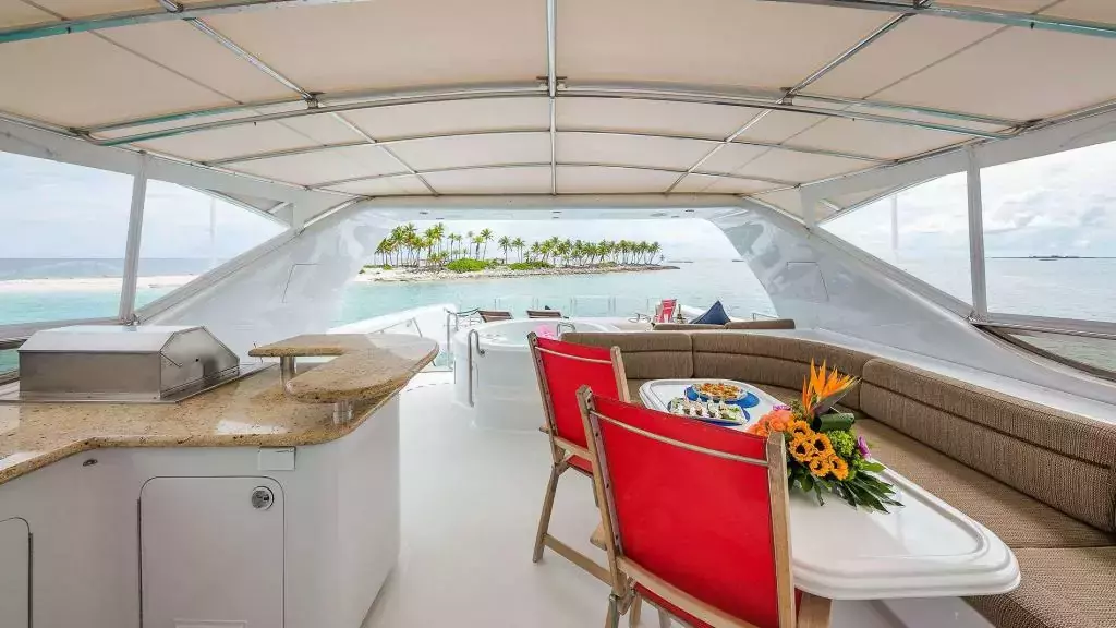Quintessa by Delta Marine - Top rates for a Charter of a private Motor Yacht in Grenadines