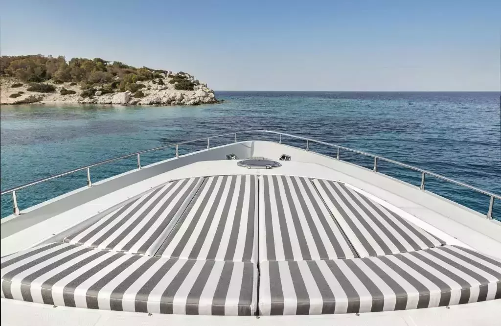 Rena by Alfamarine - Special Offer for a private Motor Yacht Charter in Split with a crew