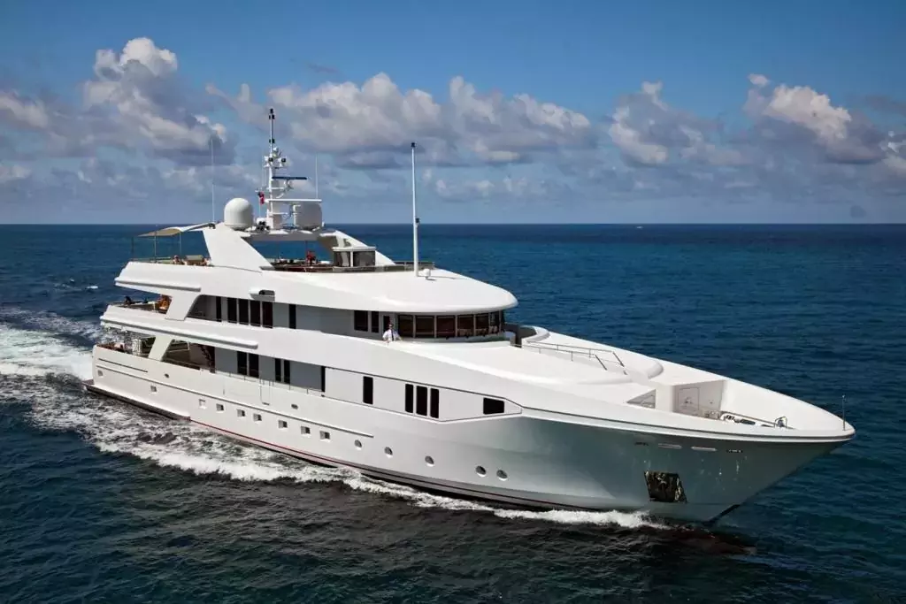 Rhino by Admiral - Special Offer for a private Superyacht Charter in Simpson Bay with a crew
