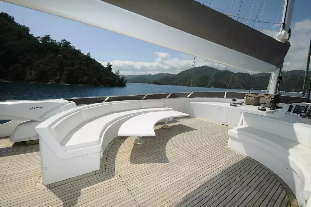 San Limi by CMB Yachts - Special Offer for a private Motor Sailer Rental in Dubrovnik with a crew