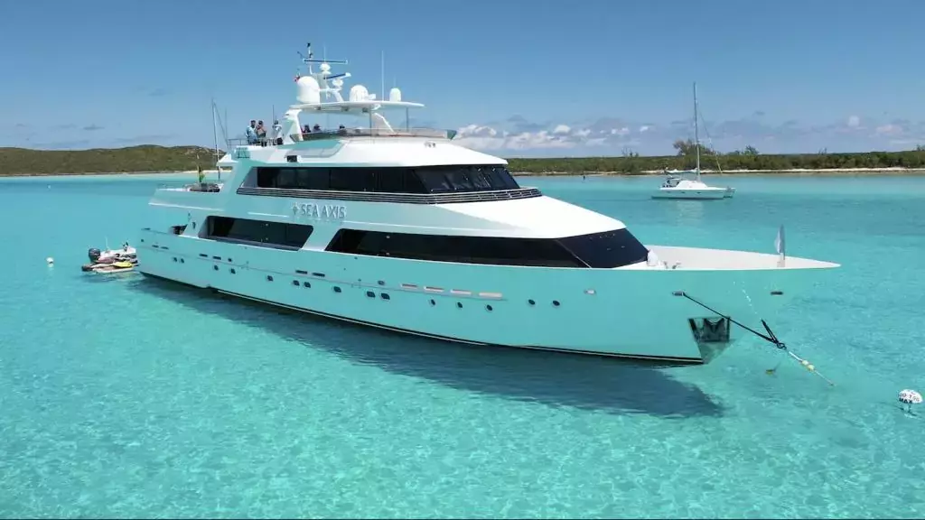 Sea Axis by Heesen - Special Offer for a private Superyacht Charter in Gustavia with a crew
