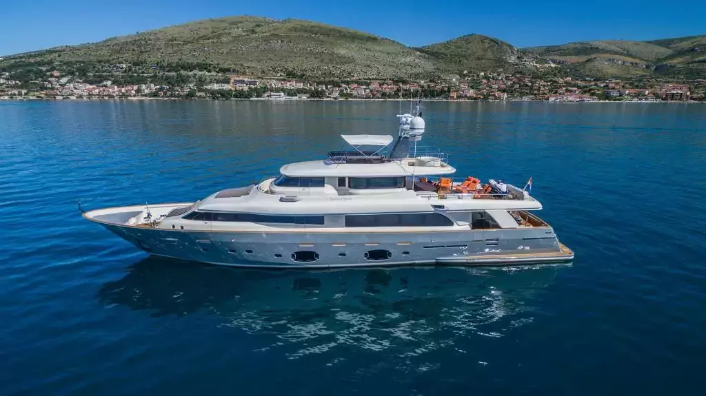 Seventh Sense by Ferretti - Special Offer for a private Motor Yacht Charter in Zadar with a crew