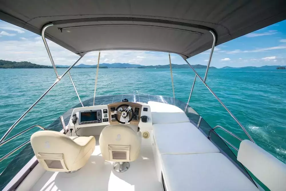 Shard by Beneteau - Special Offer for a private Motor Yacht Rental in Koh Samui with a crew