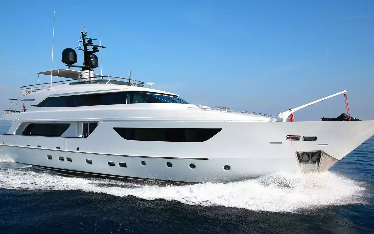 Sud by Sanlorenzo - Special Offer for a private Superyacht Charter in Cannes with a crew