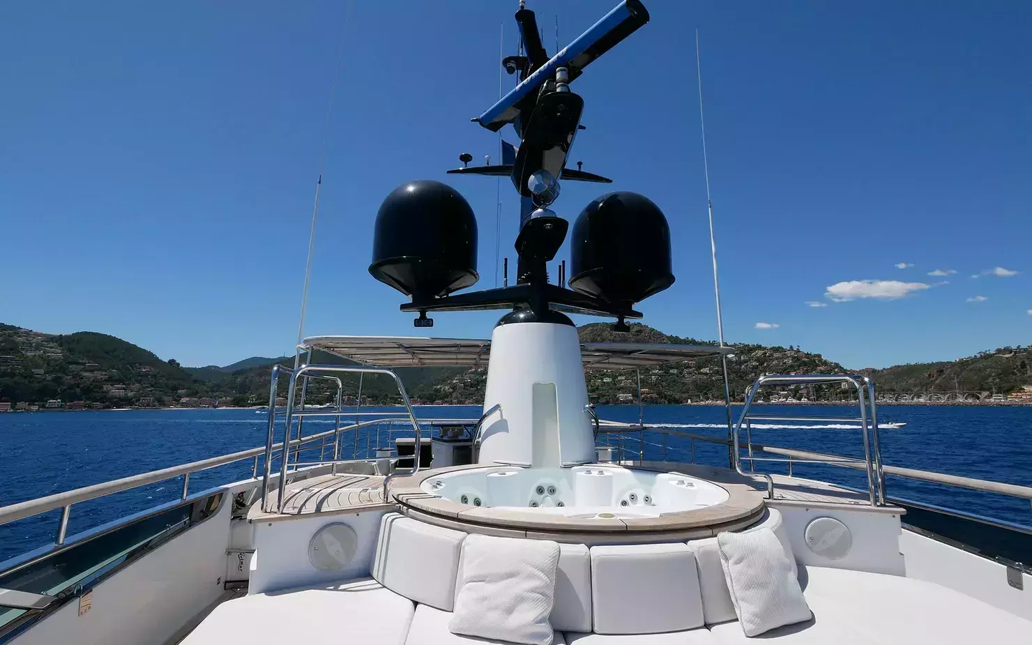 Sud by Sanlorenzo - Special Offer for a private Superyacht Charter in Nice with a crew