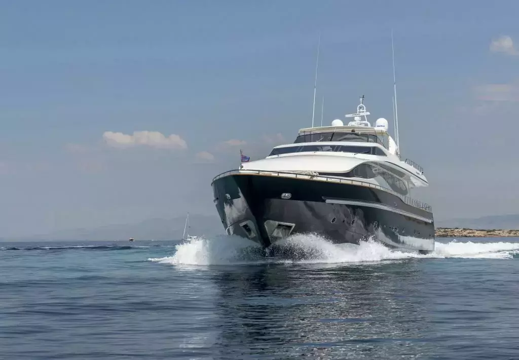 Sugar by Versilcraft - Special Offer for a private Motor Yacht Charter in Sifnos with a crew