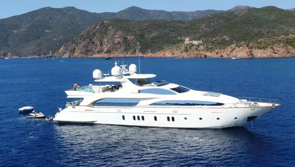 Sweet Emocean by Azimut - Special Offer for a private Motor Yacht Charter in St Vincent with a crew