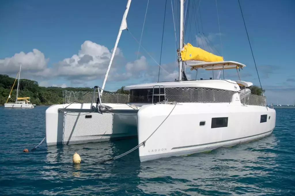 Grande Croisiere by Lagoon - Top rates for a Charter of a private Sailing Catamaran in French Polynesia