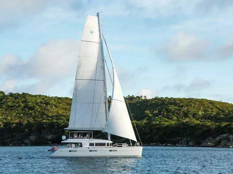 Vacoa by Lagoon - Special Offer for a private Sailing Catamaran Rental in St Thomas with a crew